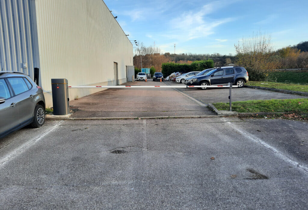 Barrière automatique levante à Abbeville par UCS Fermetures