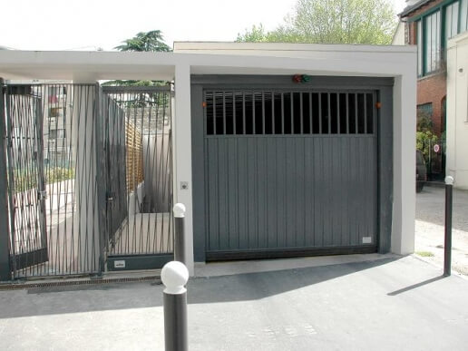 Porte basculante par UCS Fermetures