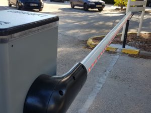 Barrière automatique levante par UCS Fermetures